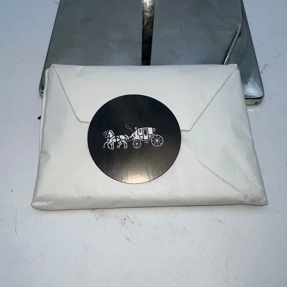 Coach Slim Card Holder Wallet Beige Leather Pink Lips Logo Signature - Picture 3 of 6